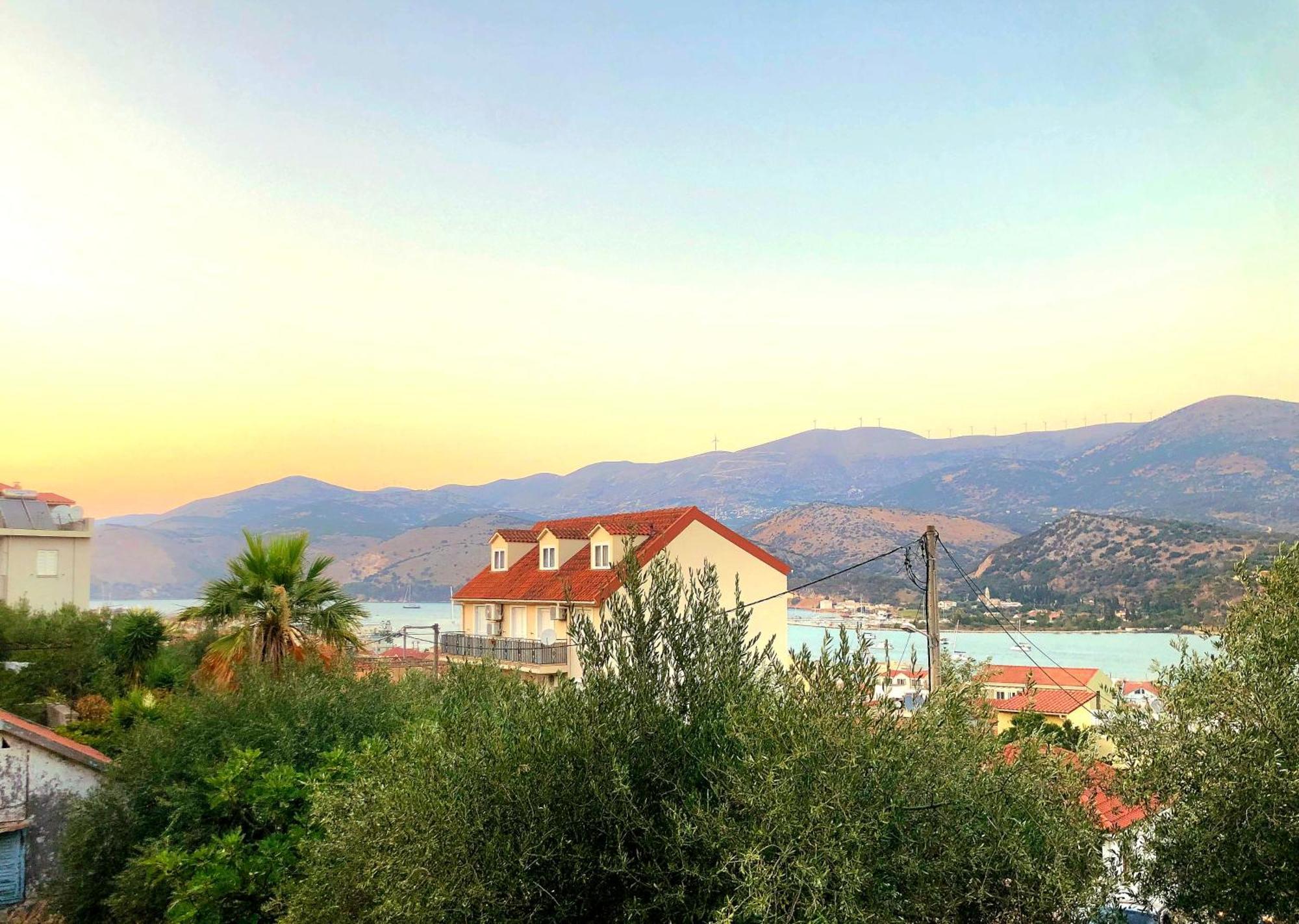 Unique View Apartments Argostoli  Buitenkant foto